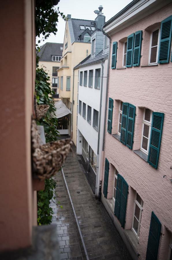 דיסלדורף Altstadt Apartment Charly מראה חיצוני תמונה